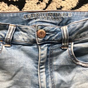 American Eagle Hi-rise shortie